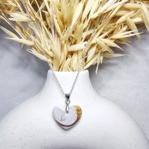 Collier cœur personnalisé avec initiale et mèche de cheveux