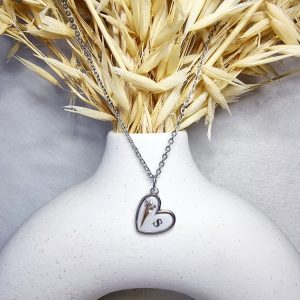 Collier cœur personnalisé avec initiale et mèche de cheveux