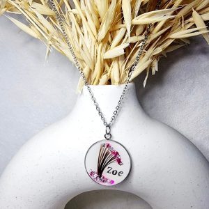 Collier personnalisé avec prénom et mèche de cheveux